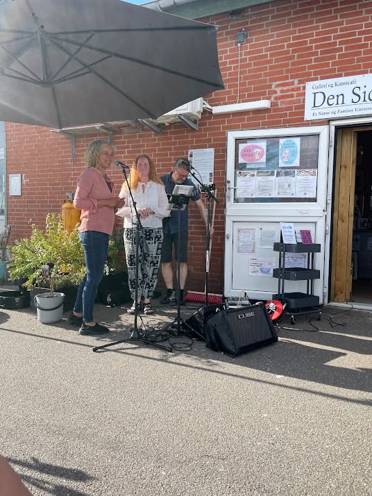 Koncert og sommerstemning foran Den Sidste Original på molen