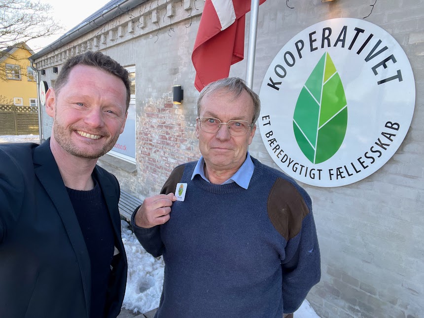 Stifter Flemming Slavensky Gerhardt-Pedersen og Jacob Lænsø i den gamle købmandsgård i Feldballe